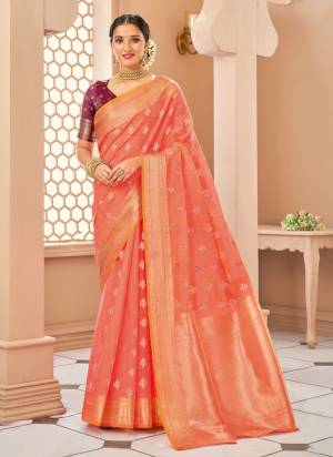 Grab These Festive Wear Saree in Beautiful Colored.These Saree And Blouse Are Fabricated On Banarasi Silk.Its Beautified With Heavy Jari Wevon Designer Work.