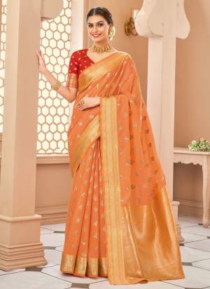 Grab These Festive Wear Saree in Beautiful Colored.These Saree And Blouse Are Fabricated On Banarasi Silk.Its Beautified With Heavy Jari Wevon Designer Work.