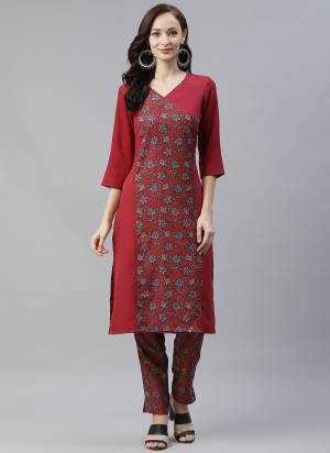 For A Casual Wear,Buy These Readymade Kurti in Pretty Colored.Its Fabricated On Rayon With Designer Digital Printed Work.Its Available in All Regular Size.