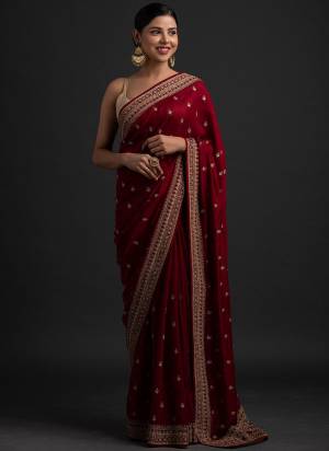 Garb These Beautiful Saree in All Over Fine Colored.These Saree is Fabricated on Art Silk Pair With Gotta Blouse.Its Beautified With Designer Work.