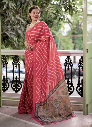 For A Beautiful Look,Grab These Saree in All Over Fine Colored.These Saree is Fabricated On Tussae Silk Pair With Art Silk Blouse.Its Beautified With Wevon Jari Border,Laheriya Printed Work.