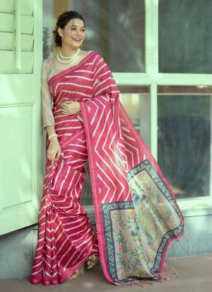 For A Beautiful Look,Grab These Saree in All Over Fine Colored.These Saree is Fabricated On Tussae Silk Pair With Art Silk Blouse.Its Beautified With Wevon Jari Border,Laheriya Printed Work.