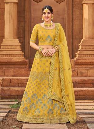 For A Beautiful Look,Grab These Lehenga Choli in Fine Colored.These Blouse And Lehenga Are Fabricated On Malai Satin Pair With Net Dupatta.Its Beautified With Heavy Designer Work.