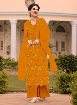 For A Casual Wear,Grab These Dress Material in Fine Colored.These Top is Fabricated On Georgette Pair With American Bottom And Nazmin Dupatta.Its Beautified With Mirror Embroidery Work.