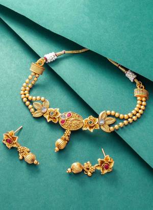 Grab These Beautiful Necklace in Golden Colored Come With Alloy Material And Beautified With Floral Choker Rajwadi Work.Buy Now.