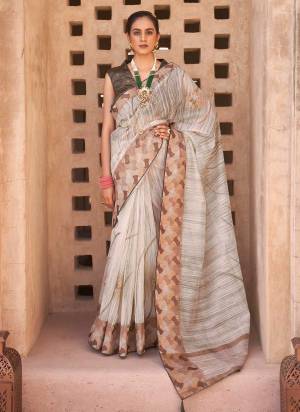 This Designer Partywear Saree With Blouse.This Saree Are Mustrise Kora Silk And Blouse Are Smuth Silk Base Fabriced.Saree Are Wevon Border Pallu Design With Bruss Printed Fancy Look Saree.