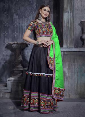 Grab These Designer Lehenga Choli in Fine Colored Pair With Designer Blouse And Dupatta.These Blouse And Lehenga Are Fabricated On Art Silk Pair With Art Silk Dupatta.Its Beautified With Designer Special Gamthi Embroidery Work.