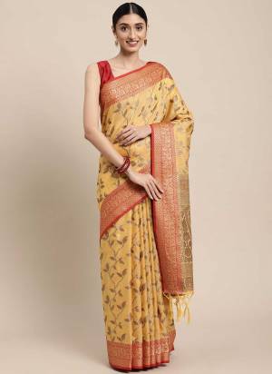 For A Beautiful Look,Grab These Saree in Fine Colored Pair With Blouse.These Saree And Blouse Are Fabricated On Cotton.Its Beautified With Heavy Wevon Handloom Designer Work.