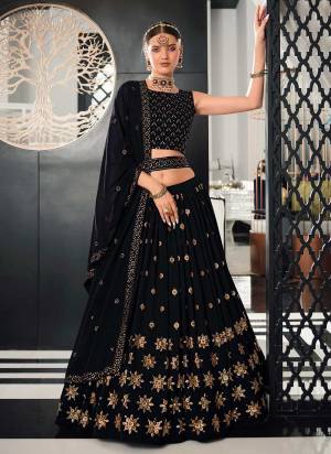 For A Designer Look,Grab These Lehenga in All Over Fine Colored Pair With Designer Blouse And Dupatta.These Lehenga And Blouse Are Fabricated On Georgette Pair With Georgette Dupatta.Its Beautified With Heavy Thread,Sequance Embroidery Work.