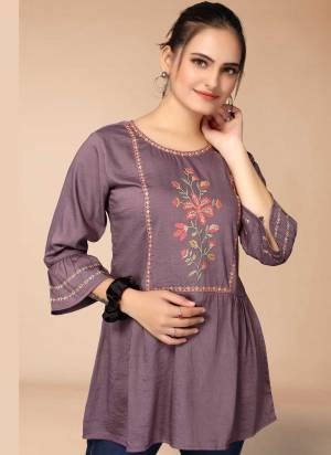 For A Casual Wear,Grab These Readymade Short Top in Fine Colored.These Top is Fabricated On Viscose Blend.Its Beautified With Thread Embroidery Work.Buy Now.