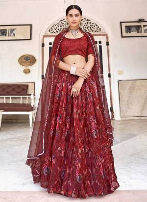 For A Designer Look,Grab These Designer Lehenga Choli in Fine Colored Pair With Blouse And Dupatta.These Lehenga And Blouse Are Fabricated On Organza Pair With Banglori Silk Blouse.Its Beautified With Designer Printed,Embroidery Work.