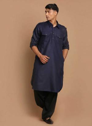 Grab These Traditional Wear Kurta And Paijama.These Kurta And Bottom Are Fabricated On Cotton.Its Beautified With Solid Work.Its Available in All Regular Size.