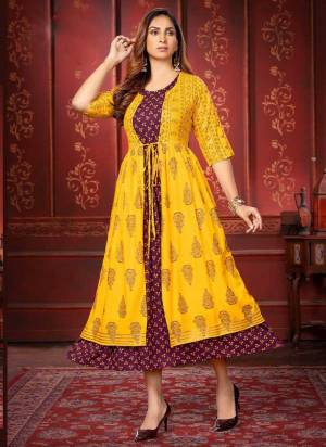 Grab These Readymade Koti in Fine Colored.These Kurti is Fabricated On Rayon Pair With Rayon Koti.Its Beautified With Designer Gold Foil Printed Work.