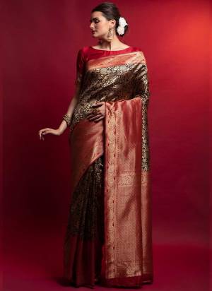 Grab These Fine Colored Saree Pair With Blouse.These Saree And Blouse Are Fabricated On Silk.Its Beautified With Heavy Wevon Designer Work.