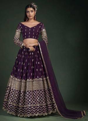 For A Designer Look,Grab These Lehenga Choli in Fine Colored.These Lehenga And Blouse Are Fabricated On Georgette Pair With Soft Net Dupatta.Its Beautified With Jari,Thread Embroidery Work.