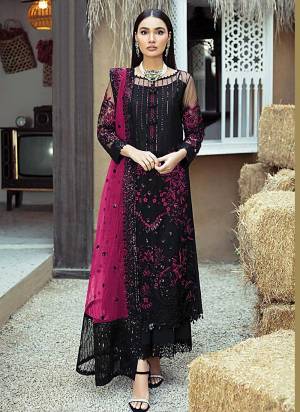 Attrective These Suit in Fine Colored Pair With Bottom And Dupatta.These Top And Dupatta Are Faux Georgette And Pair With Santoon Bottom.Its Beautified With Santoon Inner.Its Beautified With Heavy Designer Embroidery Work.