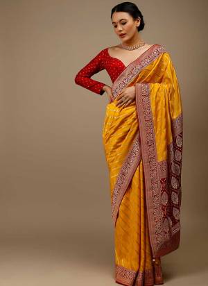 Looking These Festive Wear Saree in Fine Colored.These Saree And Blouse is Fabricated On Banarasi Silk.Its Beautified With Weavon Designer Work.