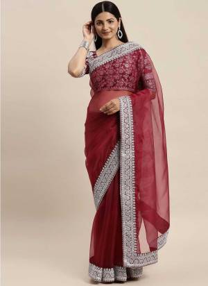 Look These Fancy Saree in Fine Colored.These Saree Are Organza And Blouse is Fabricated On Art Silk Pair.Its Beautified With Designer Embroidery Work In Blouse And Border.