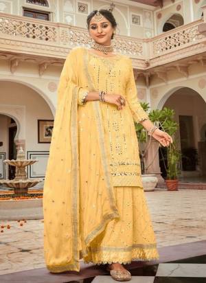 Attrective These Sharara Suit in Fine Colored Pair With Bottom And Dupatta.These Top Are Georgette And Dupatta Are Fabricated On Georgette Pair With Georgette Bottom.Its Beautified With Santoon Inner.Its Beautified With Heavy Designer Sequance Embroidery Work.