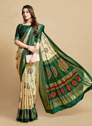 Grab These Party Wear Saree in Fine Colored.These Saree is Fabricated On Silk Pair With Blouse.Its Beautified With Heavy Weaving Jacquard Designer.