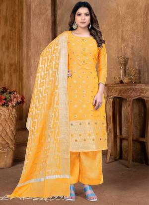 Grab These Suit in Fine Colored Pair With Bottom And Dupatta.These Top And Dupatta Are Fabricated On Banarasi Silk Pair With Santoon Bottom.Its Beautified With Santoon Inner.Its Beautified With Heavy Wevon Designer Work.