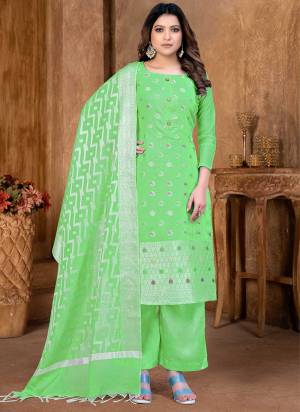 Grab These Suit in Fine Colored Pair With Bottom And Dupatta.These Top And Dupatta Are Fabricated On Banarasi Silk Pair With Santoon Bottom.Its Beautified With Santoon Inner.Its Beautified With Heavy Wevon Designer Work.