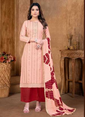 Grab These Suit in Fine Colored Pair With Bottom And Dupatta.These Top Are Cambric Cotton And Dupatta Are Fabricated On Fancy Pair With Cotton Bottom.Its Beautified With Designer Printed.