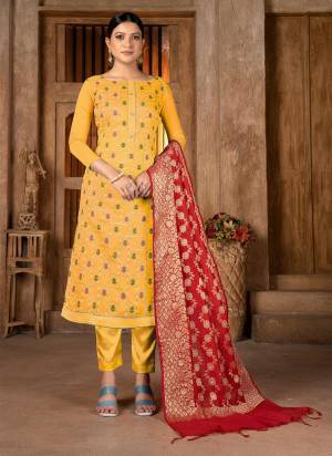 Grab These Suit in Fine Colored Pair With Bottom And Dupatta.These Top Are Banarasi Silk And Dupatta Are Fabricated On Banarasi Silk Pair With Santoon Bottom.Its Beautified With Santoon Inner.Its Beautified With Wevon Designer.