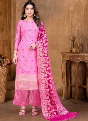 Grab These Suit in Fine Colored Pair With Bottom And Dupatta.These Top And Dupatta Are Fabricated On Banarasi Silk Pair With Santoon Bottom.Its Beautified With Wevon Jacquard Designer.