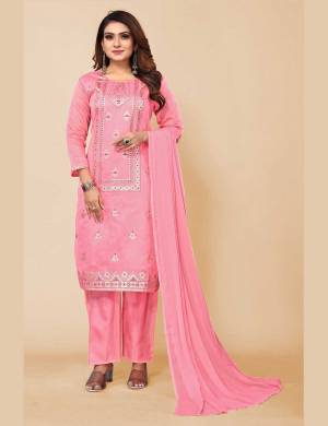 Grab These Readymade Suit in Fine Colored Pair With Bottom And Dupatta.These Top Are Chanderi Silk And Bottom Are Fabricated On Cotton Pair With Chiffon Dupatta.Its Beautified With Heavy Designer Embroidery Work.