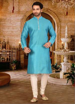 For A Festive Wear,Grab These Readymade Kurta With Chudidar Payjama Pair in Fine Colored.These Kurta And Chudidar Are Fabricated on Dupion Silk Pair.Its Beautified With Solid With Piping Coller .