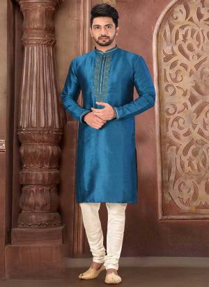 For A Festive Wear,Grab These Readymade Kurta With Chudidar Payjama Pair in Fine Colored.These Kurta Are Royal Silk Mulbury And Chudidar Are Fabricated on Dupion Silk Pair.Its Beautified With Jardosi And Machine Hand Work .