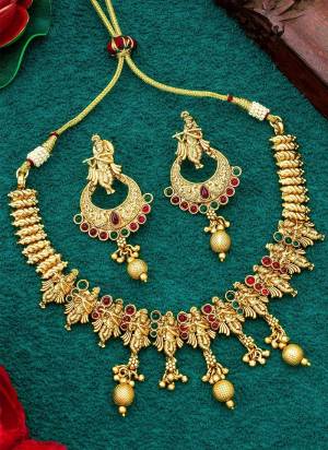 Grab These Beautifil Gold Colored Necklace.These Necklace is Come Copper Material And Beautified With Temple Work.