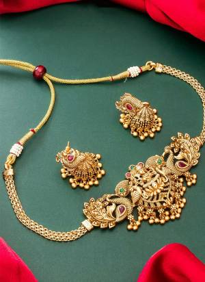 Grab These Beautifil Gold Colored Necklace.These Necklace is Come Copper Material And Beautified With Temple Work.