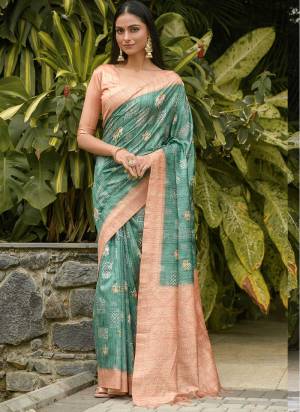 Garb These Festive Wear Saree in Fine Colored.These Saree And Blouse is Fabricated On Banarasi Silk.Its Beautified With Weavon Jari Designer With Printed.