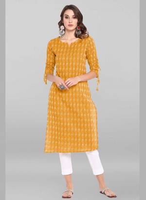 Grab These Beautiful Looking Readymade Long Kurti.These Kurti is Fabricated On Cotton.Its Beautified With Wevon Designer.