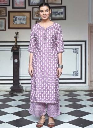 Attrective Looking These Special Readymade Dress in Fine Colored Pair With Bottom.These Top And Bottom Are Fabricated On Muslin Pair With Crepe Inner.Its Beautified With Designer Digital Printed.