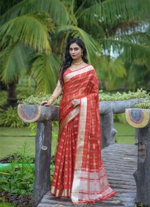 Attrective These Festive Wear Saree in Fine Colored.These Saree And Blouse is Fabricated On Organza.Its Beautified With Weavon Jari Checks Designer.