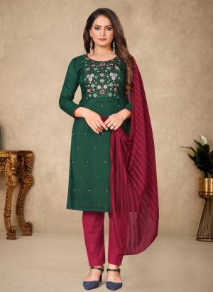 Grab These Suit in Fine Colored Pair With Bottom And Dupatta.These Top Are Parampara Cotton And Dupatta Are Fabricated On Laila Patti Pair With Indo Cotton Bottom.Its Beautified With Designer Embroidery Work.