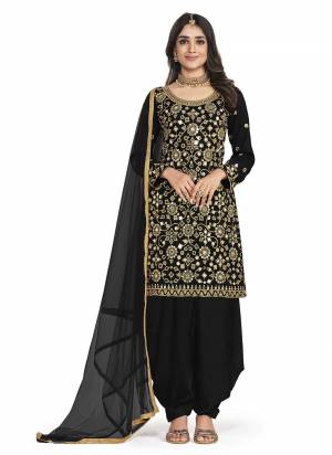 Attrective These Patiyala Suit in Fine Colored Pair With Bottom And Dupatta.These Top Are Art Silk And Dupatta Are Net And Pair With Santoon Bottom.Its Beautified With Santoon Inner.Its Beautified With Heavy Designer Mirror Embroidery Work.