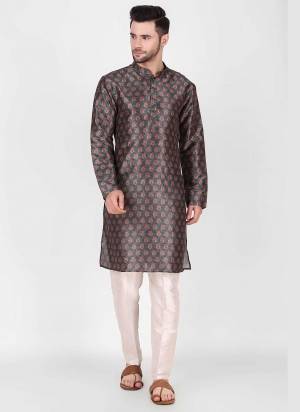 For A Festive Wear,Grab These Readymade Kurta With Chudidar Payjama Pair in Fine Colored.These Kurta And Chudidar Are Art Silk Fabricated on Pair.Its Beautified With Designer Printed .