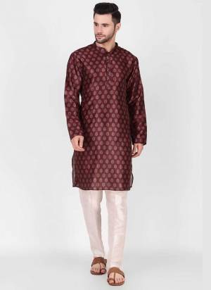 For A Festive Wear,Grab These Readymade Kurta With Chudidar Payjama Pair in Fine Colored.These Kurta And Chudidar Are Art Silk Fabricated on Pair.Its Beautified With Designer Printed .