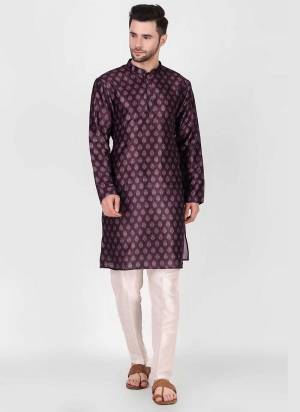 For A Festive Wear,Grab These Readymade Kurta With Chudidar Payjama Pair in Fine Colored.These Kurta And Chudidar Are Art Silk Fabricated on Pair.Its Beautified With Designer Printed .