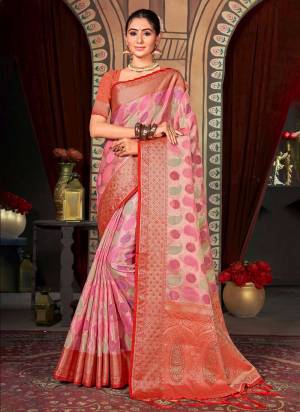 Attrective These Party Wear Saree in Fine Colored.These Saree And Blouse is Fabricated On Organza.Its Beautified With Weavon Designer Work.