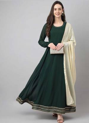 Looking These Beautiful Looking Readymade Gown With Dupatta.These Gown Are Georgette Fabricated With Chinon Dupatta.Its Beautified With Designer Gota Work.