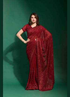 Grab These Party Wear Saree in Fine Colored.These Saree Are Georgette And Blouse is Georgette Fabricated.Its Beautified With Blooming Color,Designer Tone To Tone Thread Embroidery,Diamond Work.