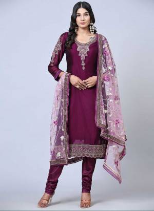 Attrective These Suit in Fine Colored Pair With Bottom And Dupatta.These Top Are Satin Georgette And Dupatta Are Fabricated On Georgette Pair With Santoon Bottom.Its Beautified With Santoon Inner.Its Beautified With Heavy Designer Embroidery Work.