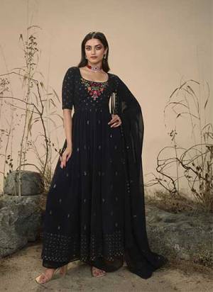 Grab These Beautiful Looking Readymade Designer Plazzo Suits.These Suits is Top Bottom And Dupatta Is Fabricated On Georgette.Its Beautified With Thread And Sequance Embroidery Work.