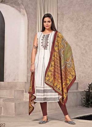 Grab These Beautiful Looking Readymade Kurti With Dupatta.These Kurti is Fabricated On Mal Cotton And Muslin Dupatta.Its Beautified With Wevon Lining,Digital Printed With Hand Mirror Work.