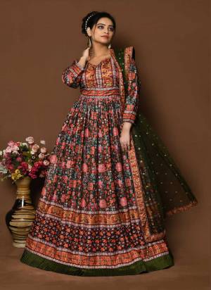 For A Designer Look,Grab These Readymade Gown With Dupatta in Fine Colored.These Gown Are Fabricated On Dola Silk Pair With Net Dupatta.Its Beautified With Designer Digital Printed With Sequance Embroidery Work.